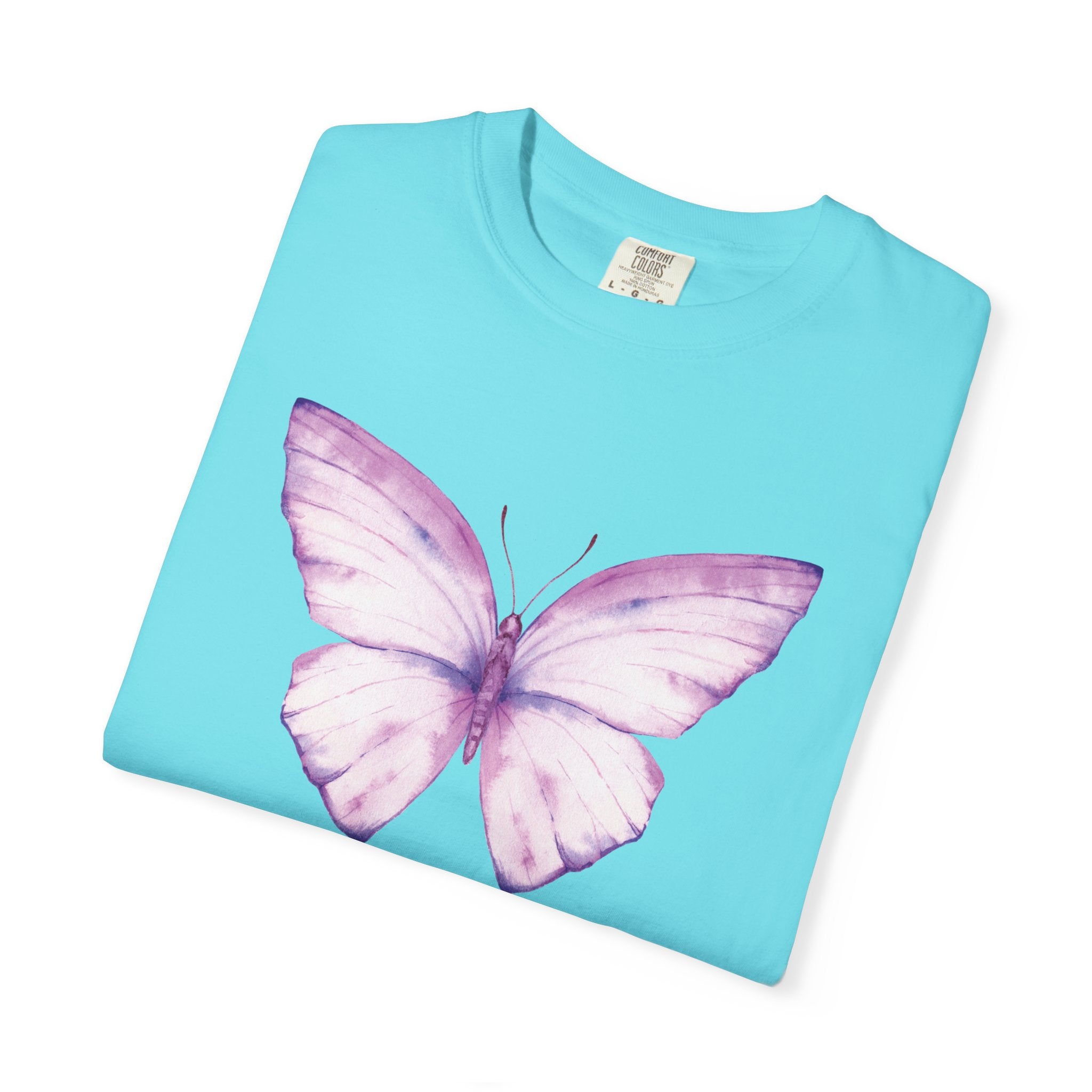Camiseta con gráfico de mariposa en acuarela pastel | Comfort Colors® 1717 | Colección exclusiva NUCCI™