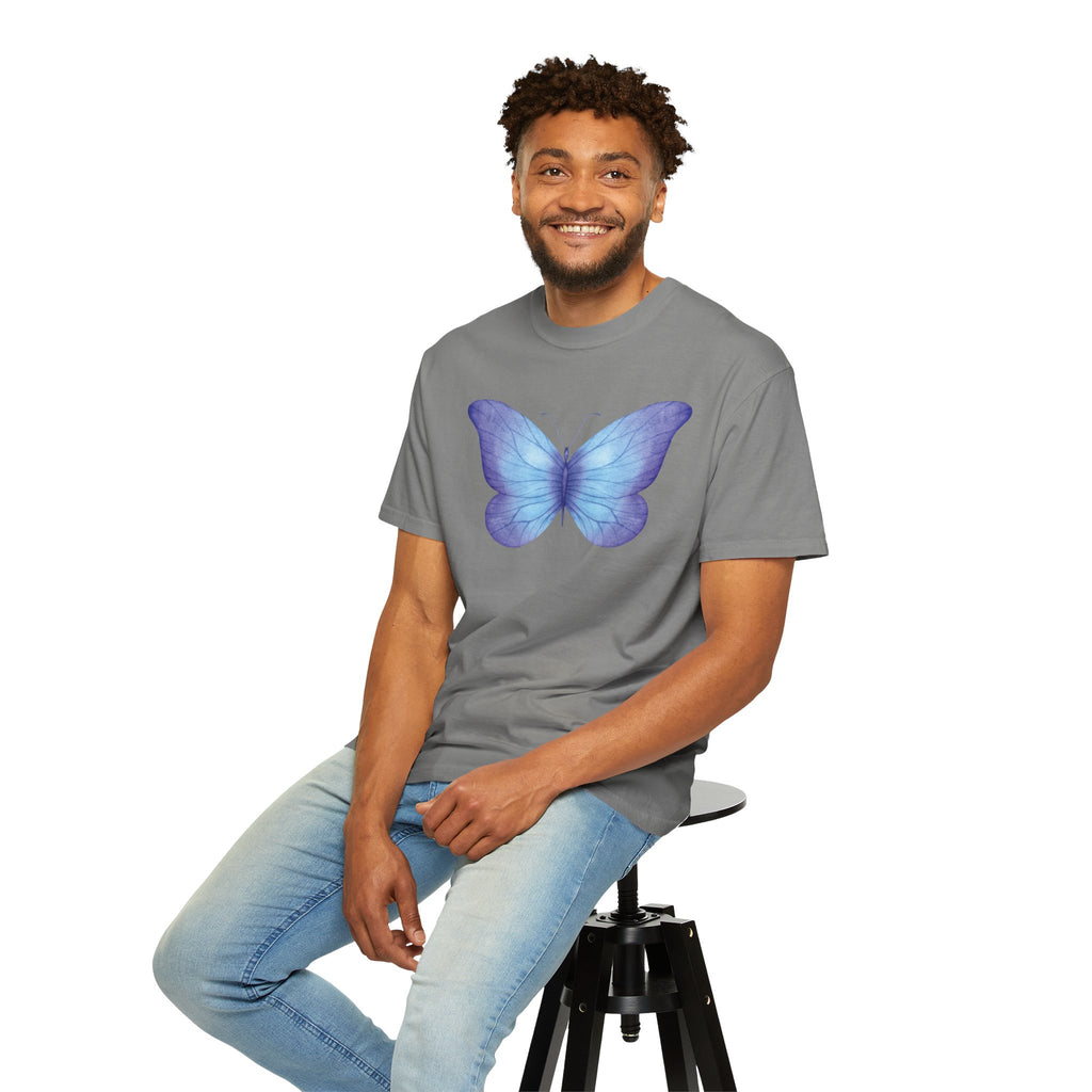 Camiseta Gráfica de Mariposa Acuarela Pastel | Comfort Colors® 1717 | Colección Signature NUCCI™