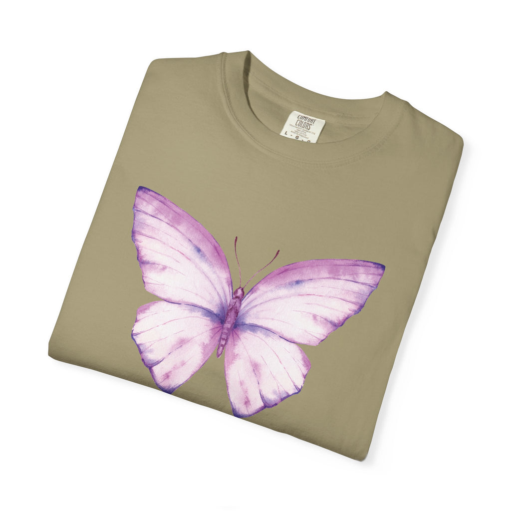 Camiseta con gráfico de mariposa en acuarela pastel | Comfort Colors® 1717 | Colección exclusiva NUCCI™