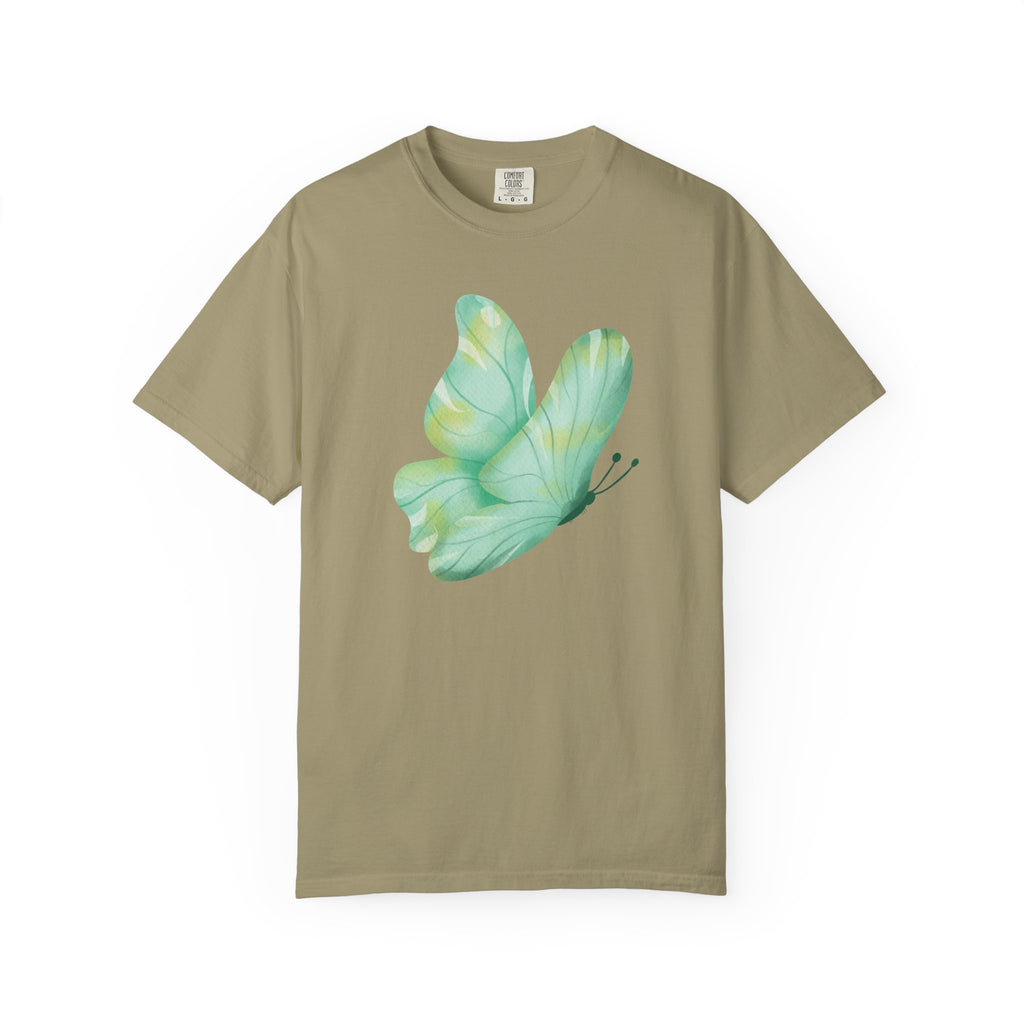 Camiseta Gráfica de Mariposa Acuarela Pastel | Comfort Colors® 1717 | Colección Exclusiva NUCCI™
