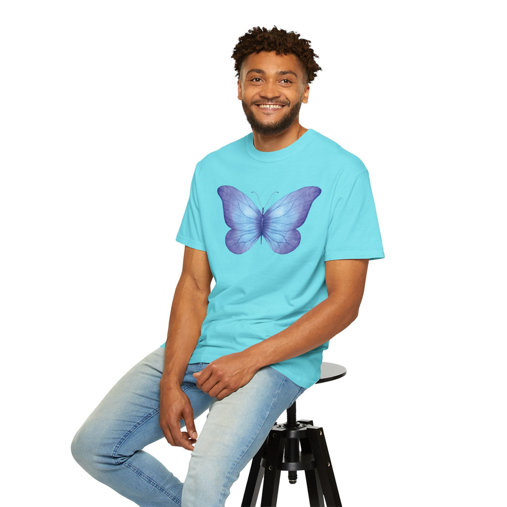 Camiseta Gráfica de Mariposa Acuarela Pastel | Comfort Colors® 1717 | Colección Signature NUCCI™